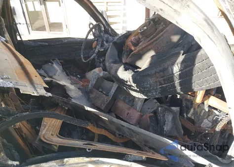 2004 Chevrolet Tahoe Lt z USA, uszkodzony, nr VIN 1GNEK13Z44J308778